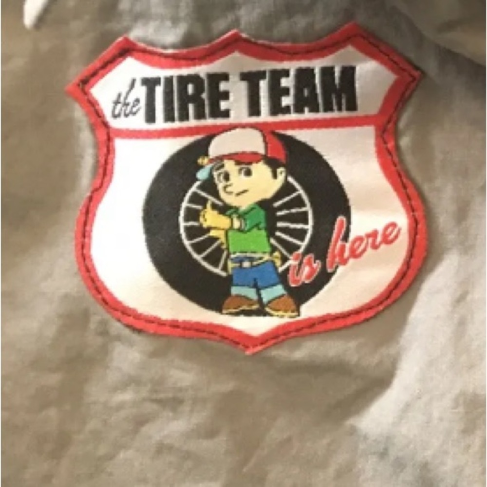 Handy Manny collared shirt in gray Like New tools motorcycle shop boys Disney 5T - Picture 6 of 16